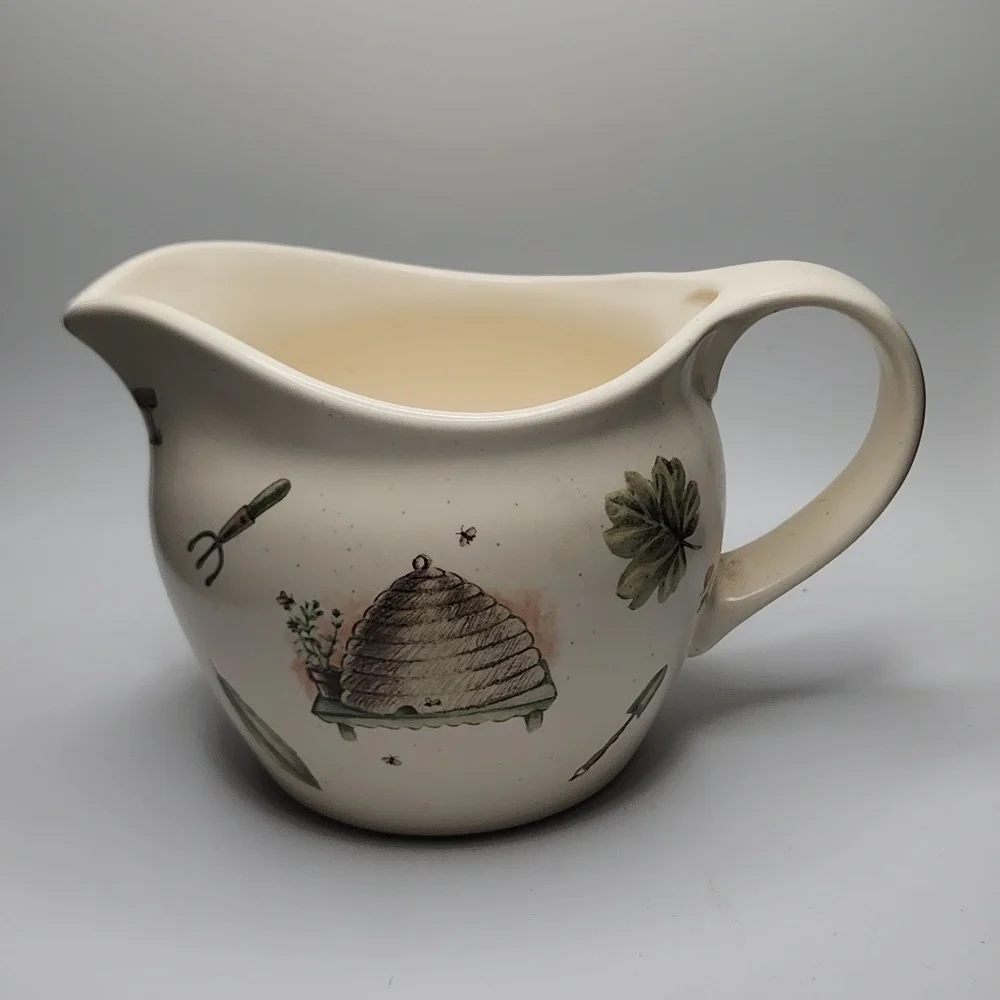 Pfaltzgraff Naturewood Pitcher